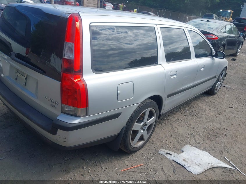 2004 VOLVO V70 auction photo 4