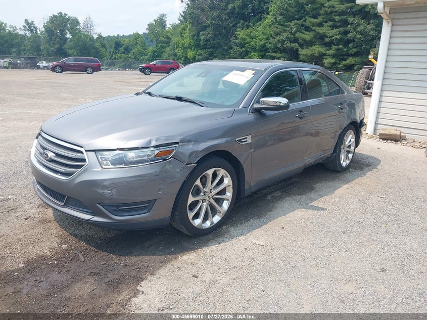 2013 FORD TAURUS auction photo 2