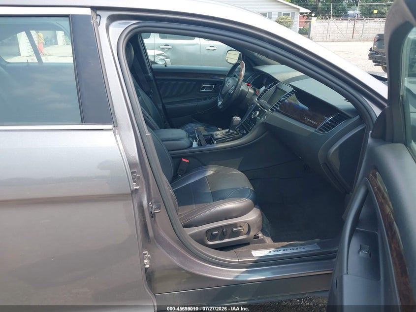 2013 FORD TAURUS auction photo 5