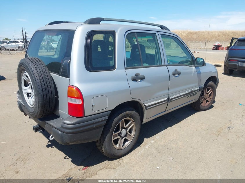 2003 CHEVROLET TRACKER auction photo 4