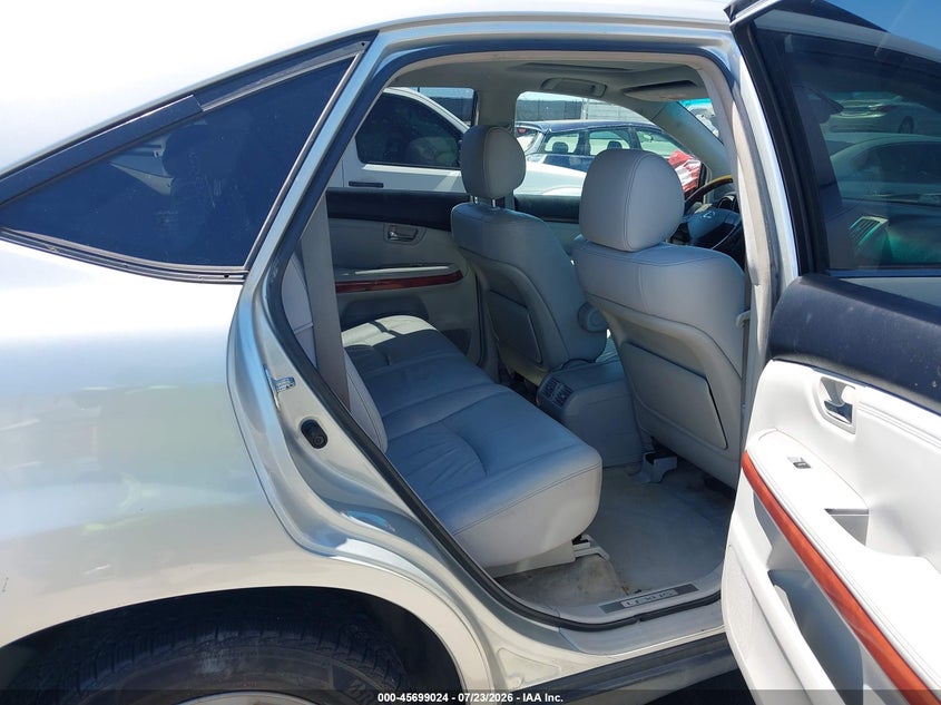 2004 LEXUS RX 330 auction photo 8