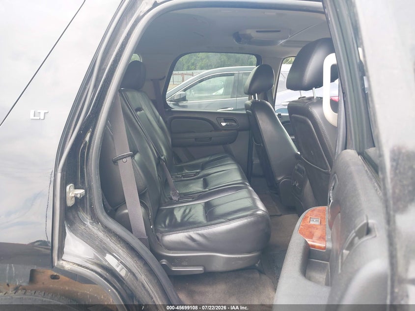 2011 CHEVROLET TAHOE auction photo 8