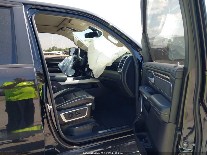 2020 RAM 1500 auction photo 5