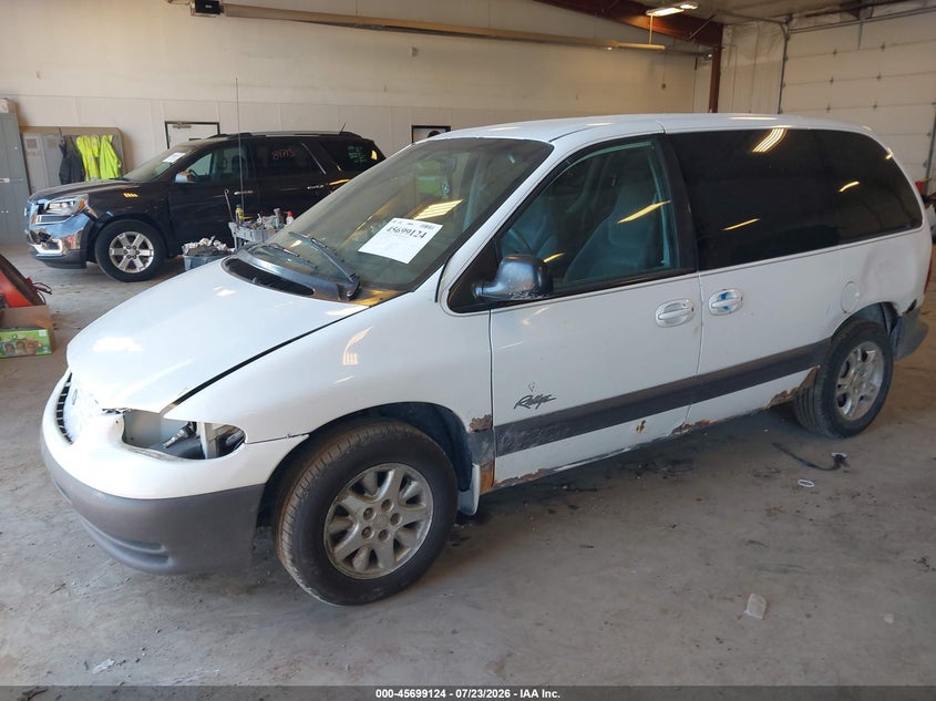 1996 PLYMOUTH VOYAGER auction photo 2