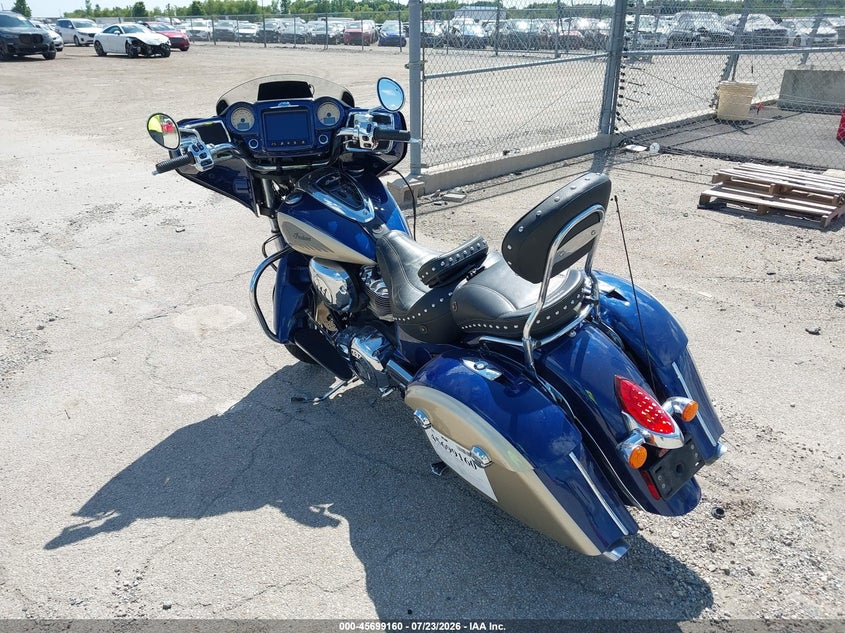 2019 INDIAN MOTORCYCLE CO. CHIEFTAIN auction photo 3
