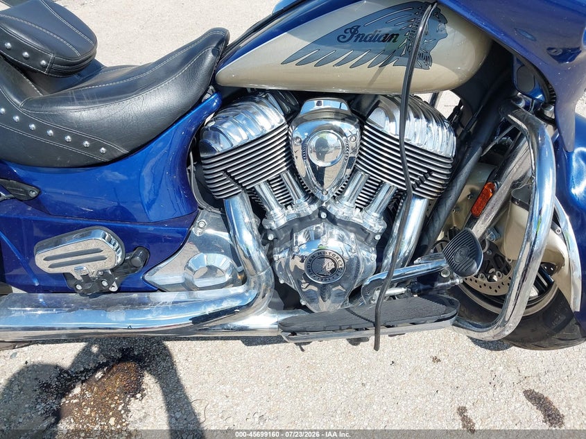 2019 INDIAN MOTORCYCLE CO. CHIEFTAIN auction photo 8