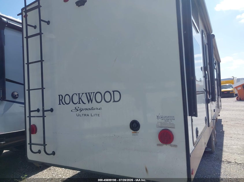 2018 FOREST RIVER ROCKWOOD RLT8311WS auction photo 4