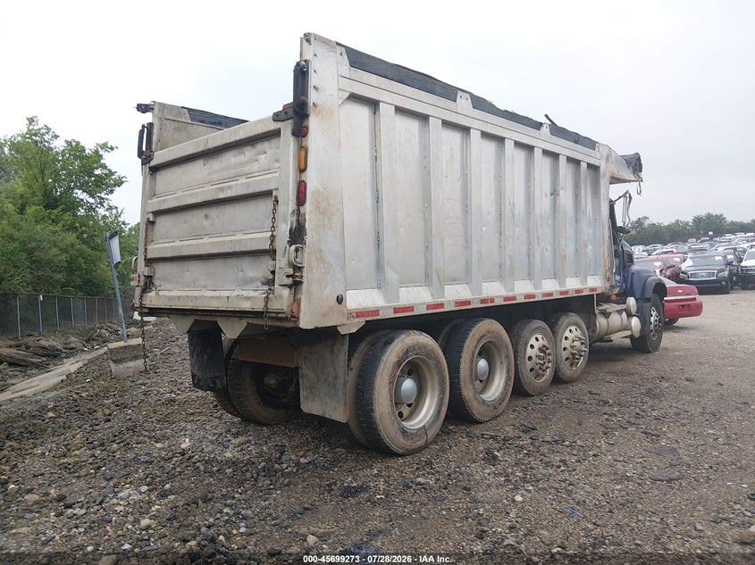 2007 MACK 700 auction photo 4