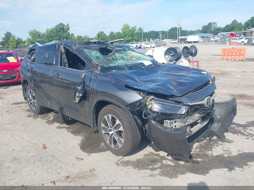 Vin: 5tdgzrbh1ns592797, lot: 46197916, toyota highlander xle 2022 img_1