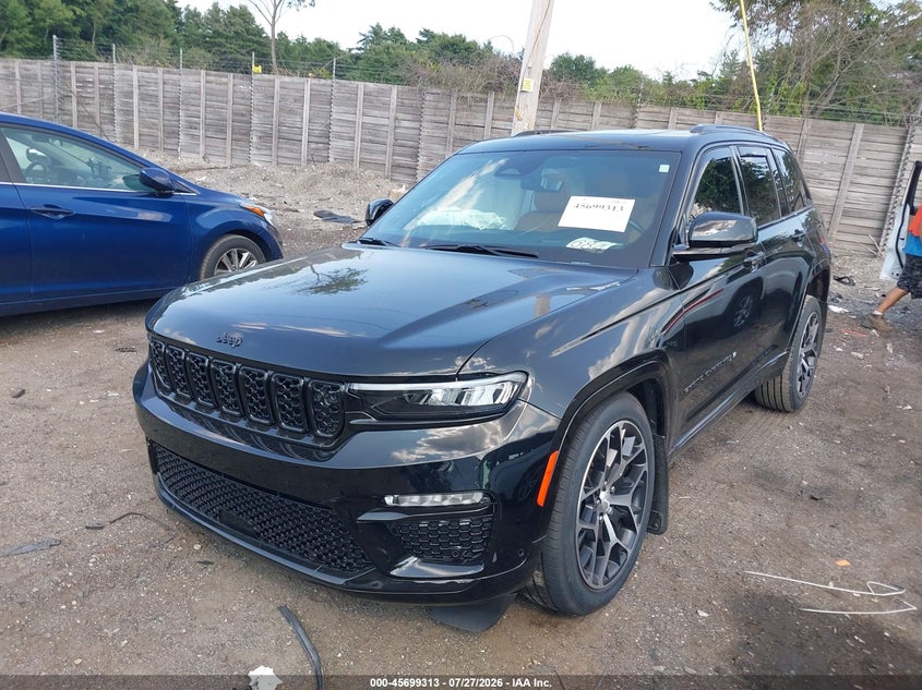 2022 Jeep Grand Cherokee Summit Reserve 4X4, Right Front, IAAI, VIN 1C4RJHET1N8510632 — photo 2