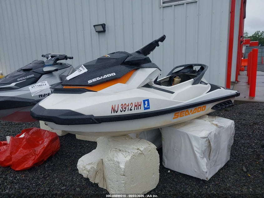 2016 SEA DOO GTI auction photo 2