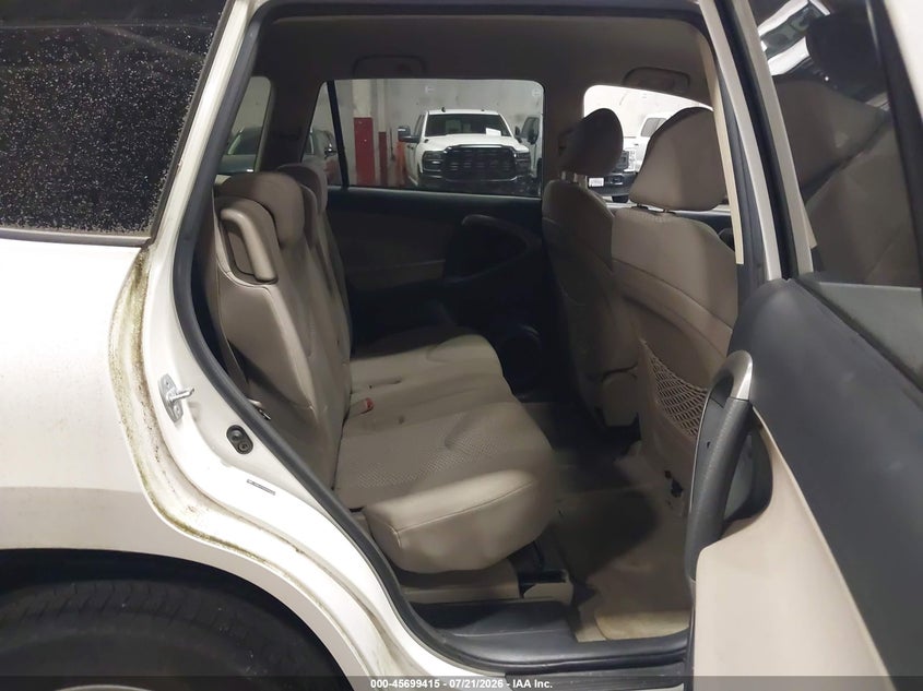 2006 TOYOTA RAV4 auction photo 8