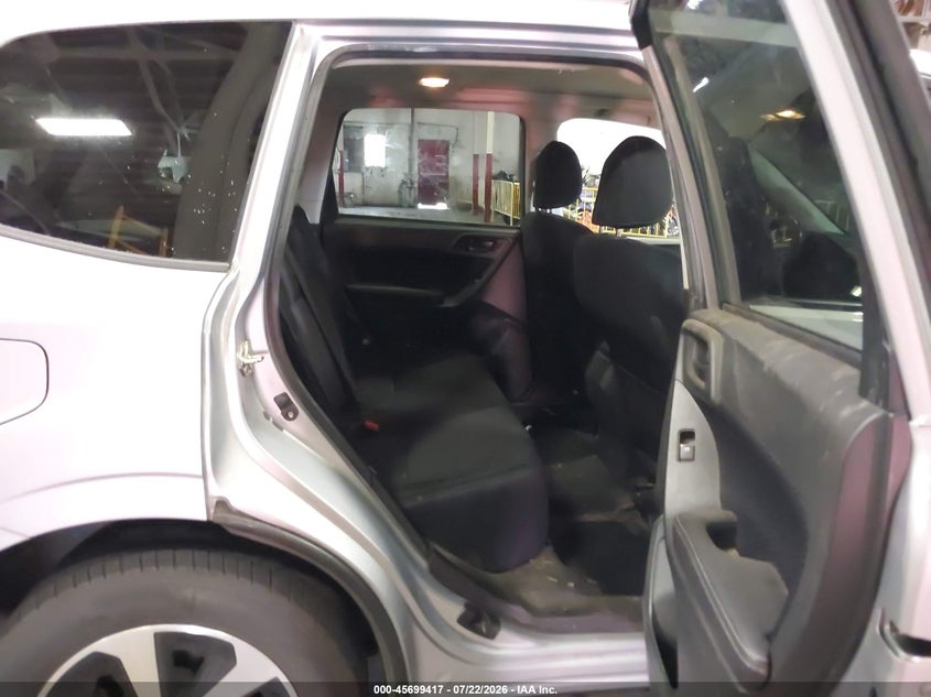 2017 SUBARU FORESTER auction photo 8