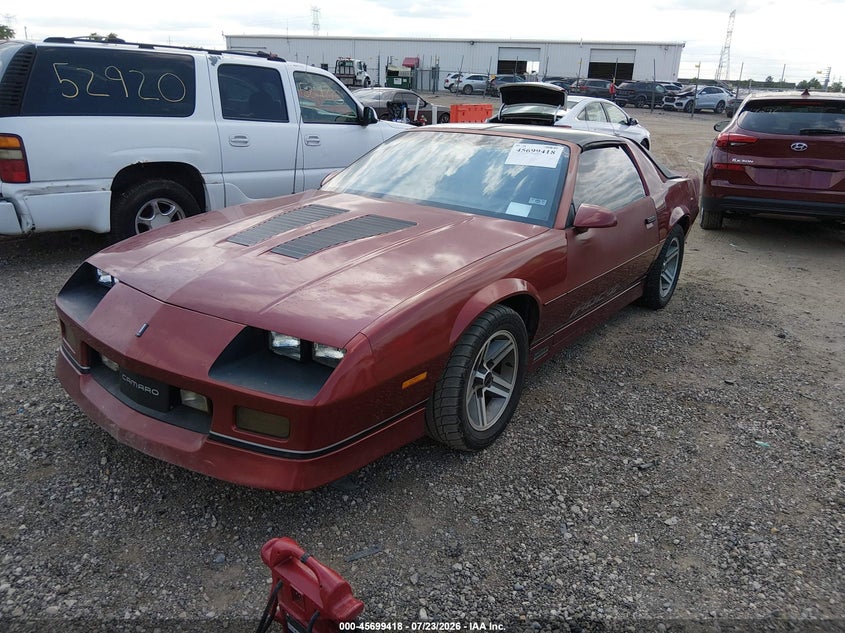 1987 CHEVROLET CAMARO auction photo 2