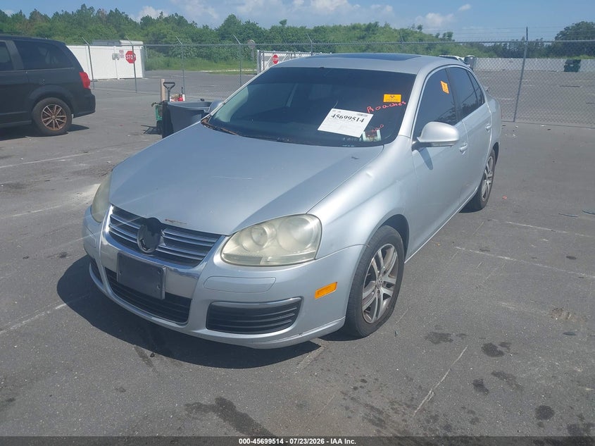 2006 VOLKSWAGEN JETTA auction photo 2