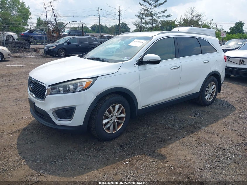 2016 KIA SORENTO auction photo 2
