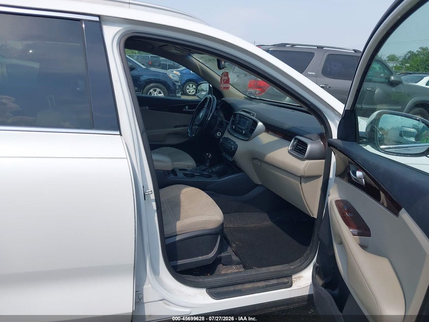 2016 KIA SORENTO auction photo 5
