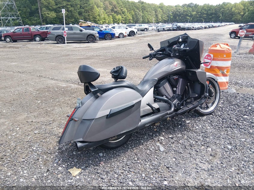 2016 VICTORY MOTORCYCLES CROSS COUNTRY auction photo 4