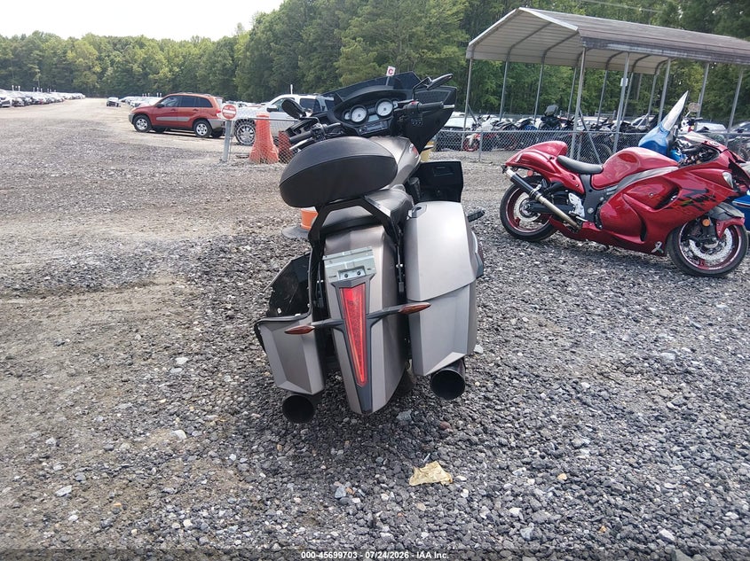 2016 VICTORY MOTORCYCLES CROSS COUNTRY auction photo 6
