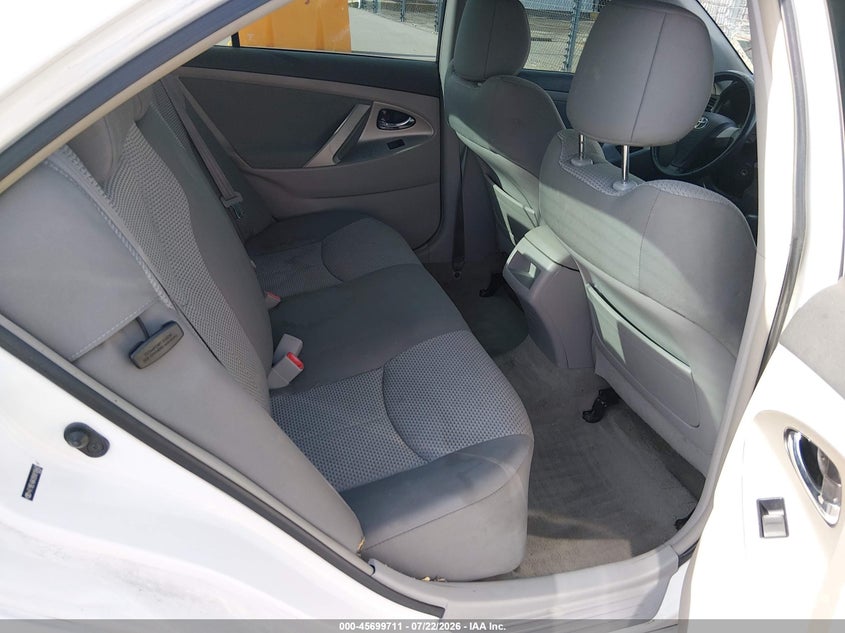 2009 TOYOTA CAMRY auction photo 8