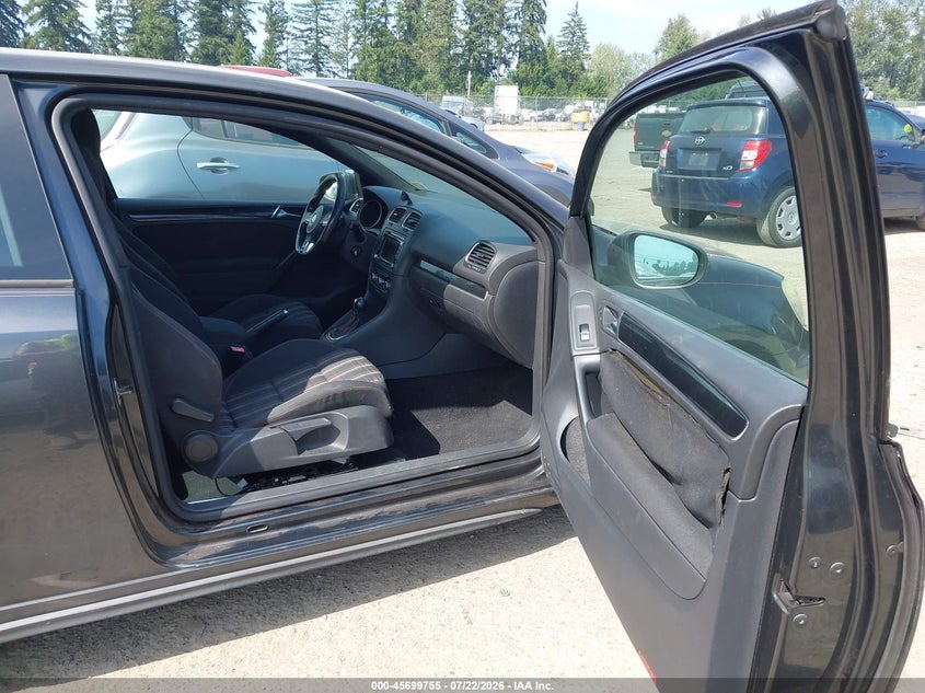 2010 VOLKSWAGEN GTI auction photo 5