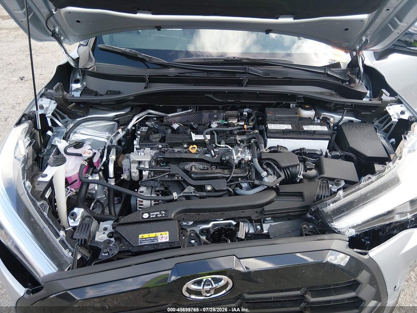 TOYOTA COROLLA CROSS - zdjęcie 10