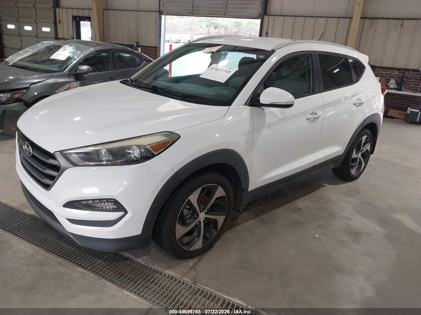 2016 HYUNDAI TUCSON auction photo 2