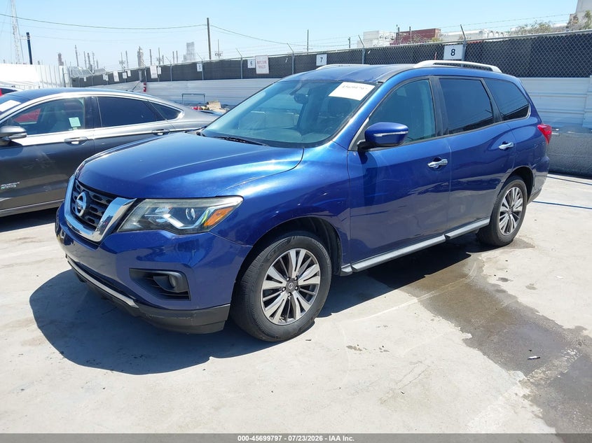 2017 NISSAN PATHFINDER auction photo 2