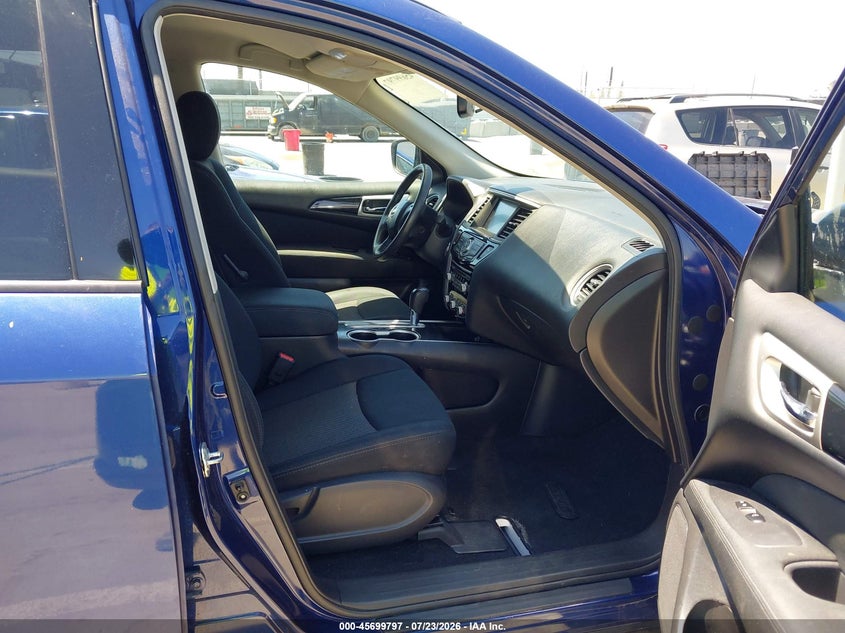 2017 NISSAN PATHFINDER auction photo 5