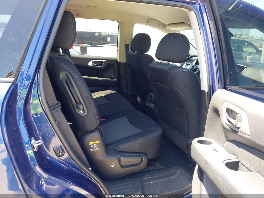 2017 NISSAN PATHFINDER auction photo 8