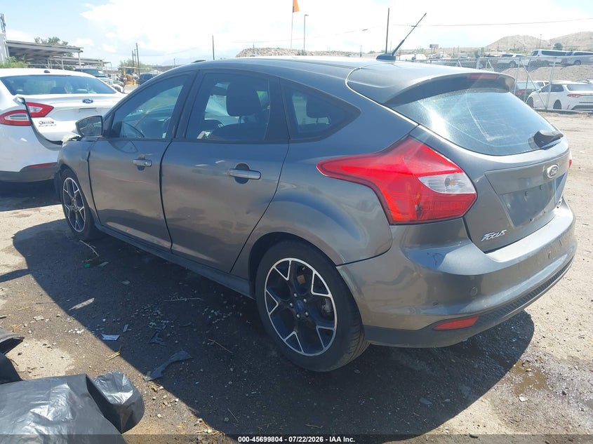 Vin: 1fahp3k22cl366615, lot: 46198432, ford focus se 20123