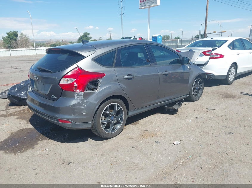 Vin: 1fahp3k22cl366615, lot: 46198432, ford focus se 20124
