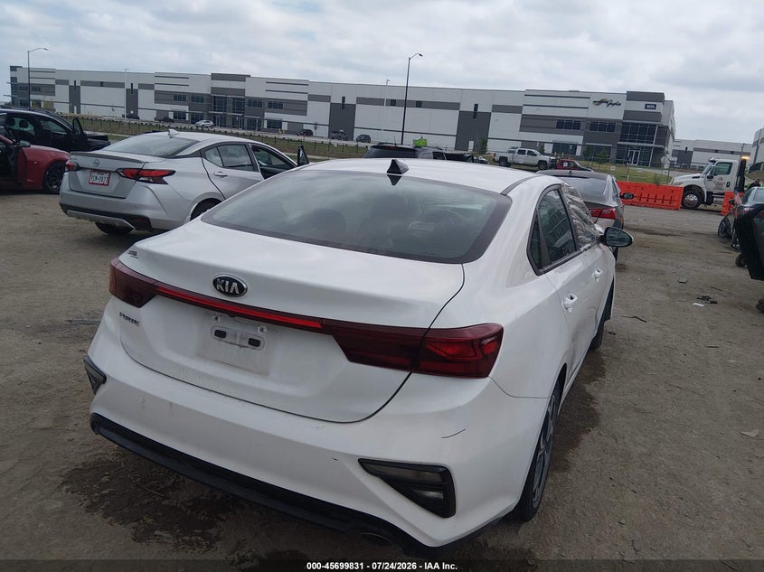 Vin: 3kpf24ad5me283523, lot: 46198459, kia forte lxs 20214