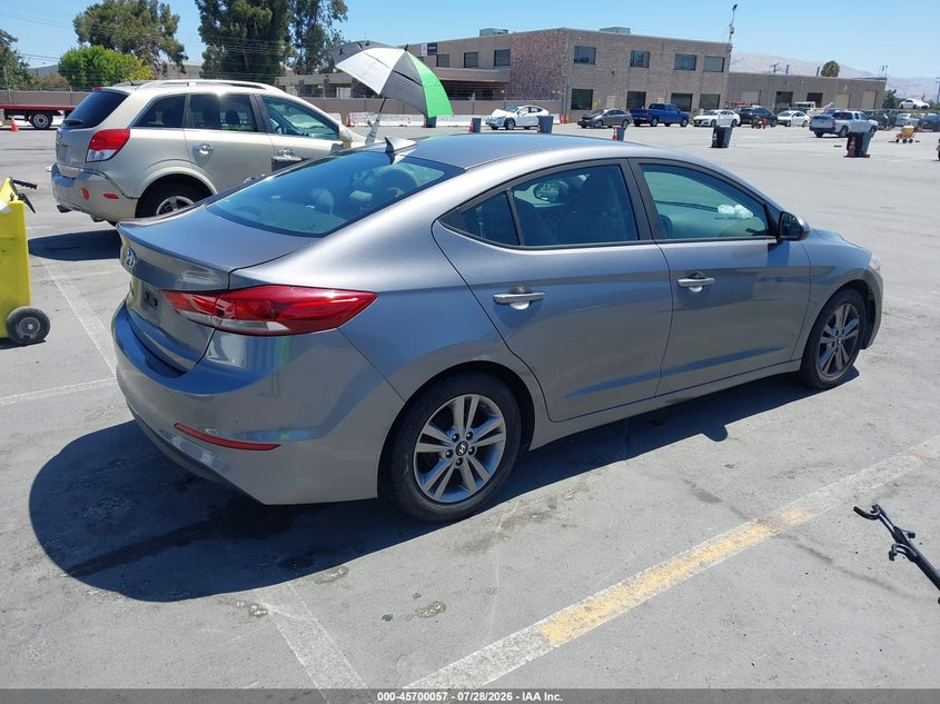 Vin: kmhd84lf2hu164268, lot: 46198685, hyundai elantra se 20174
