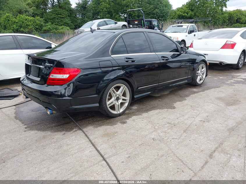 Vin: wddgf8ab8da806606, lot: 46198694, mercedes-benz c 300 sport 4matic 20134