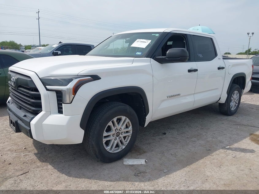 2022 TOYOTA TUNDRA auction photo 2