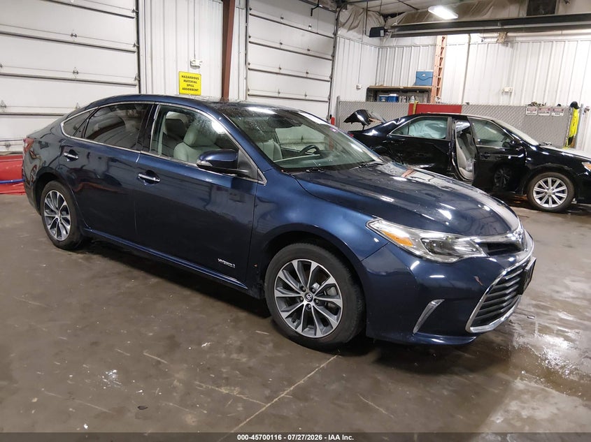 2017 TOYOTA AVALON HYBRID auction photo 1