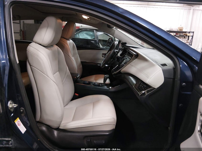 2017 TOYOTA AVALON HYBRID auction photo 5