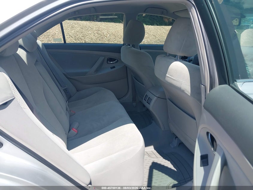 2009 TOYOTA CAMRY HYBRID auction photo 8