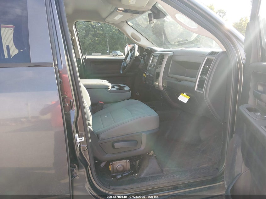 2016 RAM 3500 auction photo 5