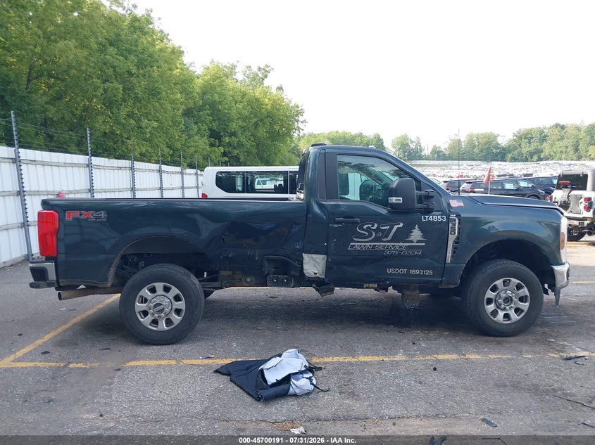 2024 FORD F-350 XLT TRUCK N/A
