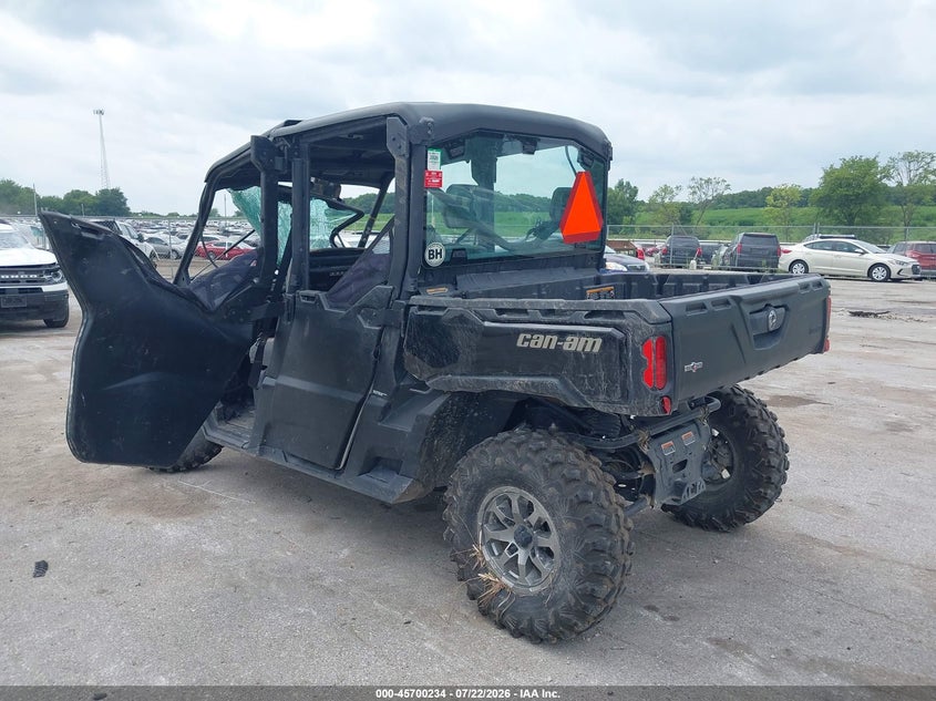 2023 CAN-AM DEFENDER MAX auction photo 3
