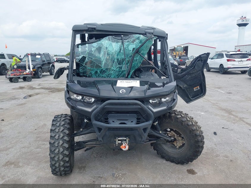 2023 CAN-AM DEFENDER MAX auction photo 5