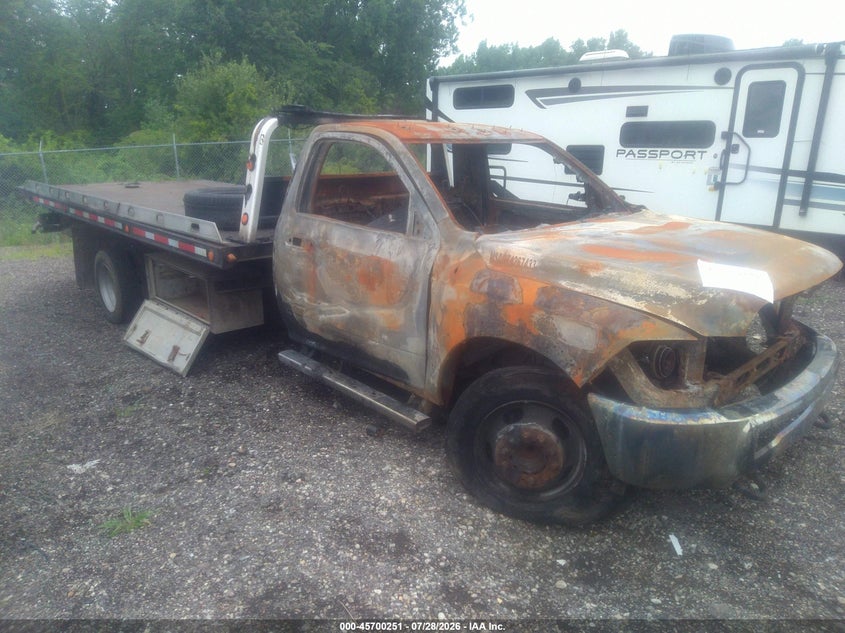 2016 RAM 5500 CHASSIS auction photo 1