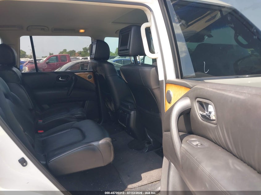 2013 INFINITI QX56 auction photo 8