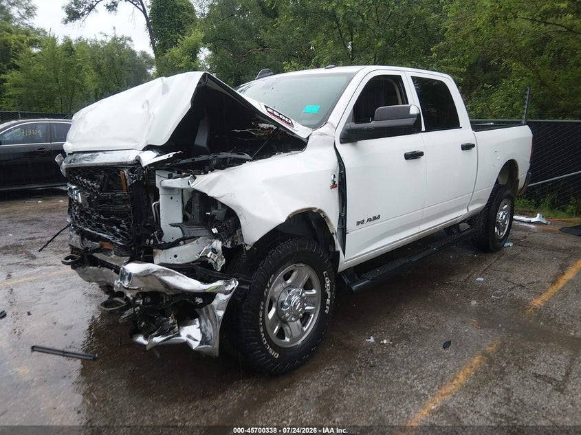 Vin: 3c6ur5cl3lg245537, lot: 46198966, ram 2500 tradesman  4x4 6'4 box 20202