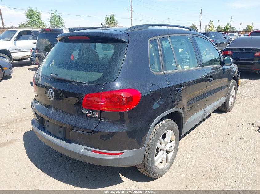 2016 VOLKSWAGEN TIGUAN auction photo 4