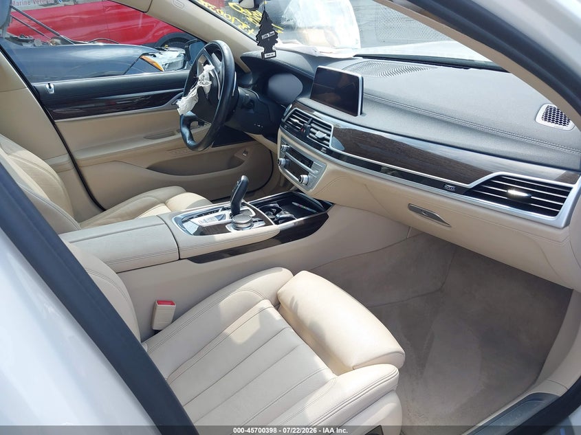 2020 BMW 740I auction photo 5
