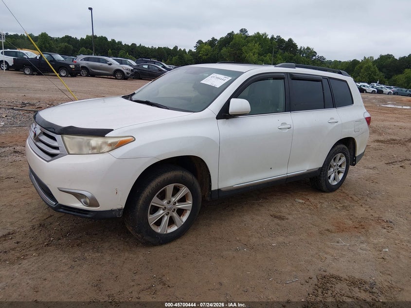 2011 TOYOTA HIGHLANDER auction photo 2