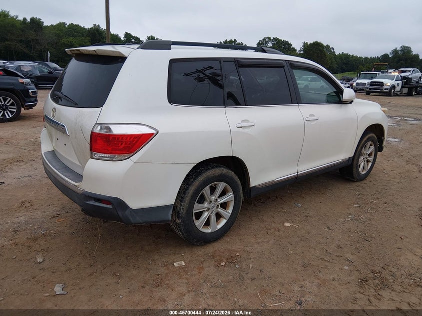 2011 TOYOTA HIGHLANDER auction photo 4